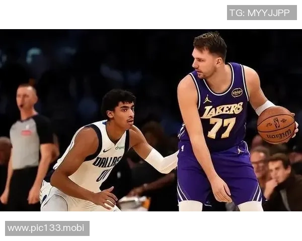 湖人vs独行侠首发：詹姆斯领衔里夫斯替补 东契奇缺阵无缘战旧主